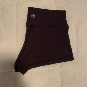 Lulu Lemon Legging Shorts! Size 2 - Maroon Legging